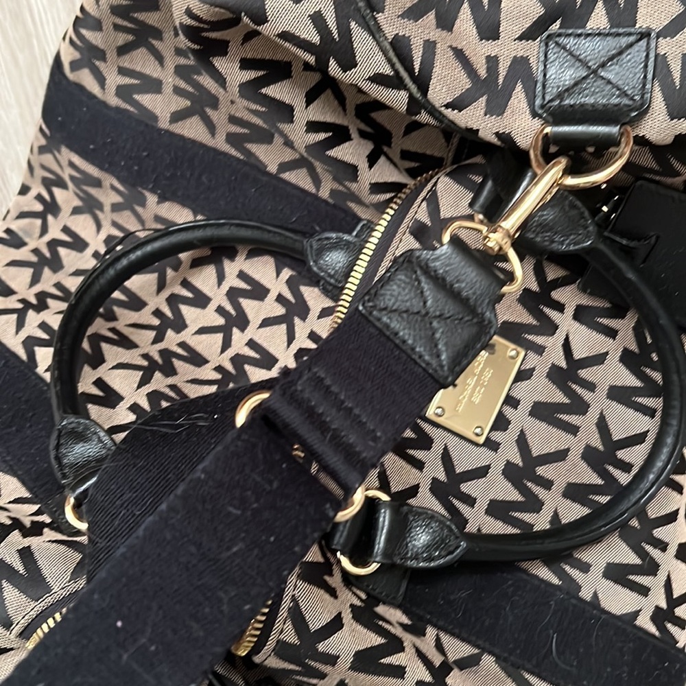 Michael Kors weekend travel bag - Picture 4 of 4
